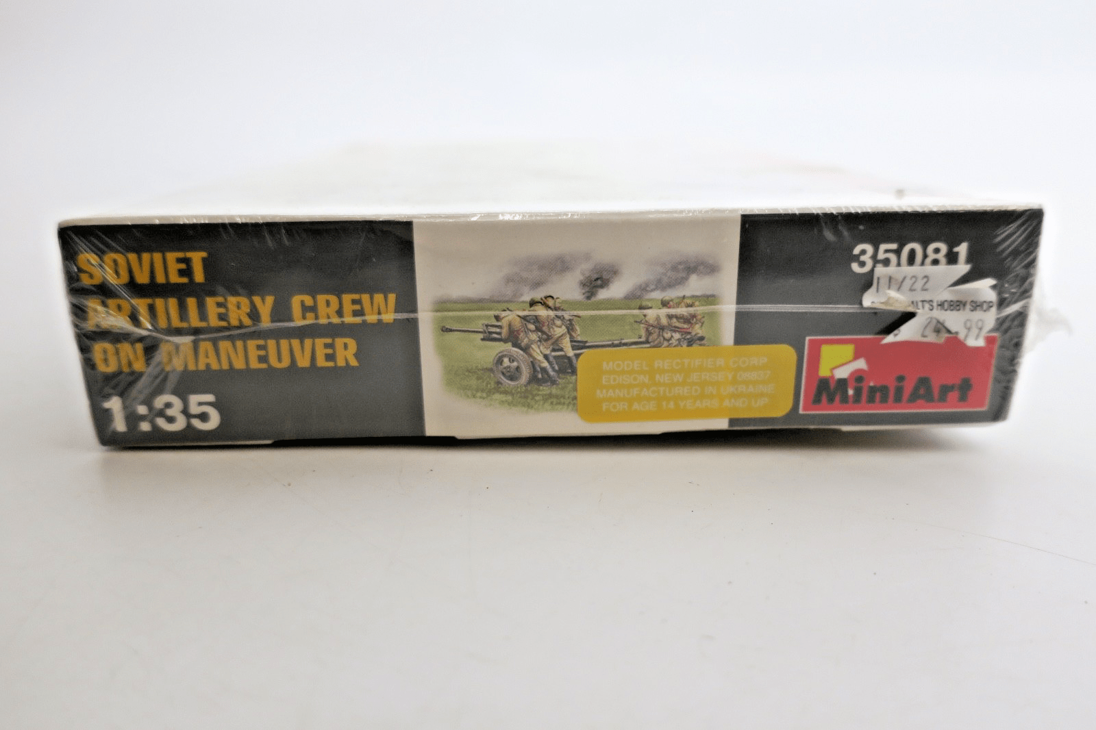 MiniArt 1/35 Soviet Artillery Crew On Maneuver Model Kit - WISE GUYS HOBBIES LLC