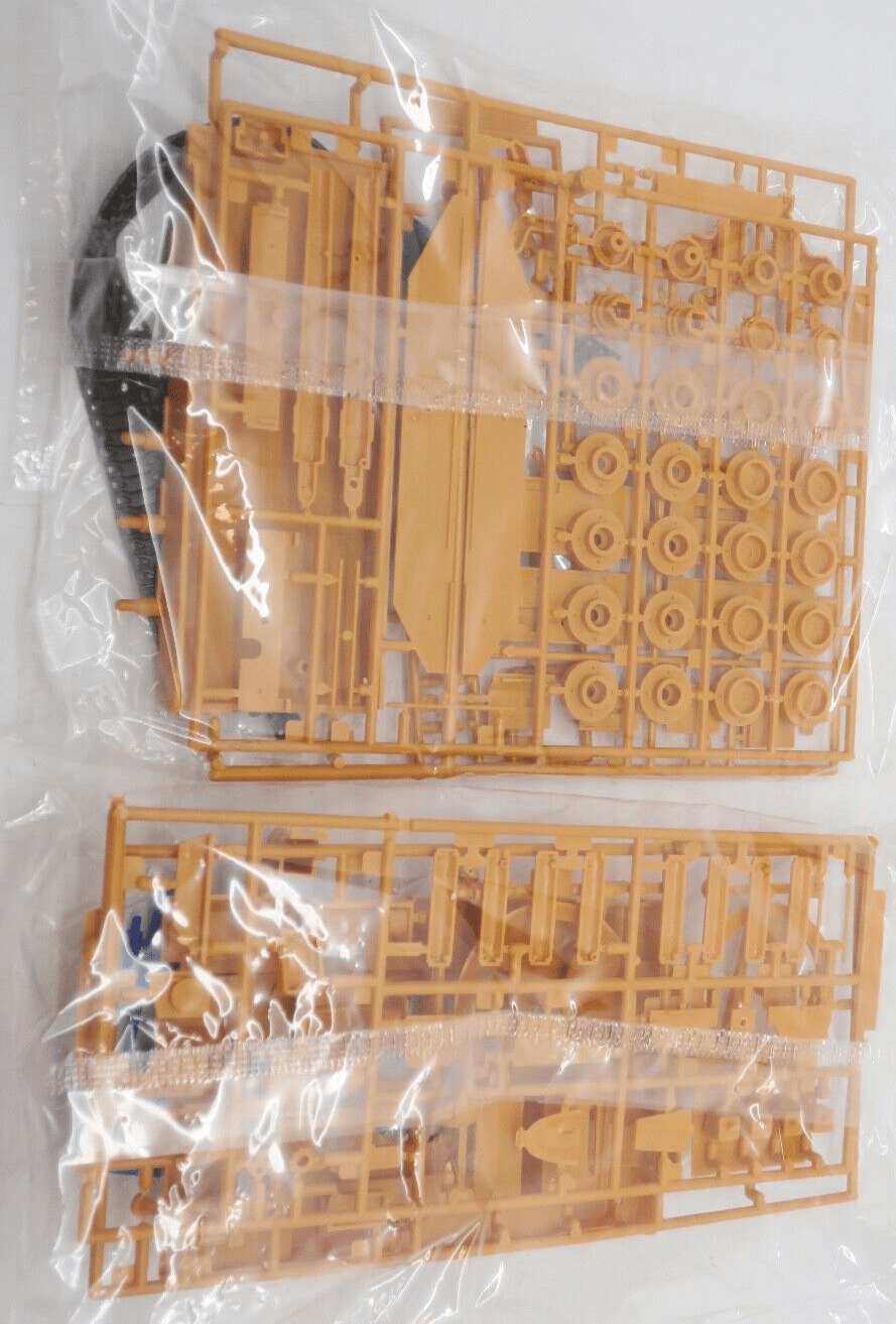 AOSHIMA 1/48 TECHNOPOLICE 21C MBT-90D MAZURKA TANK No. 8 G5-TP-08-7 - WISE GUYS HOBBIES LLC