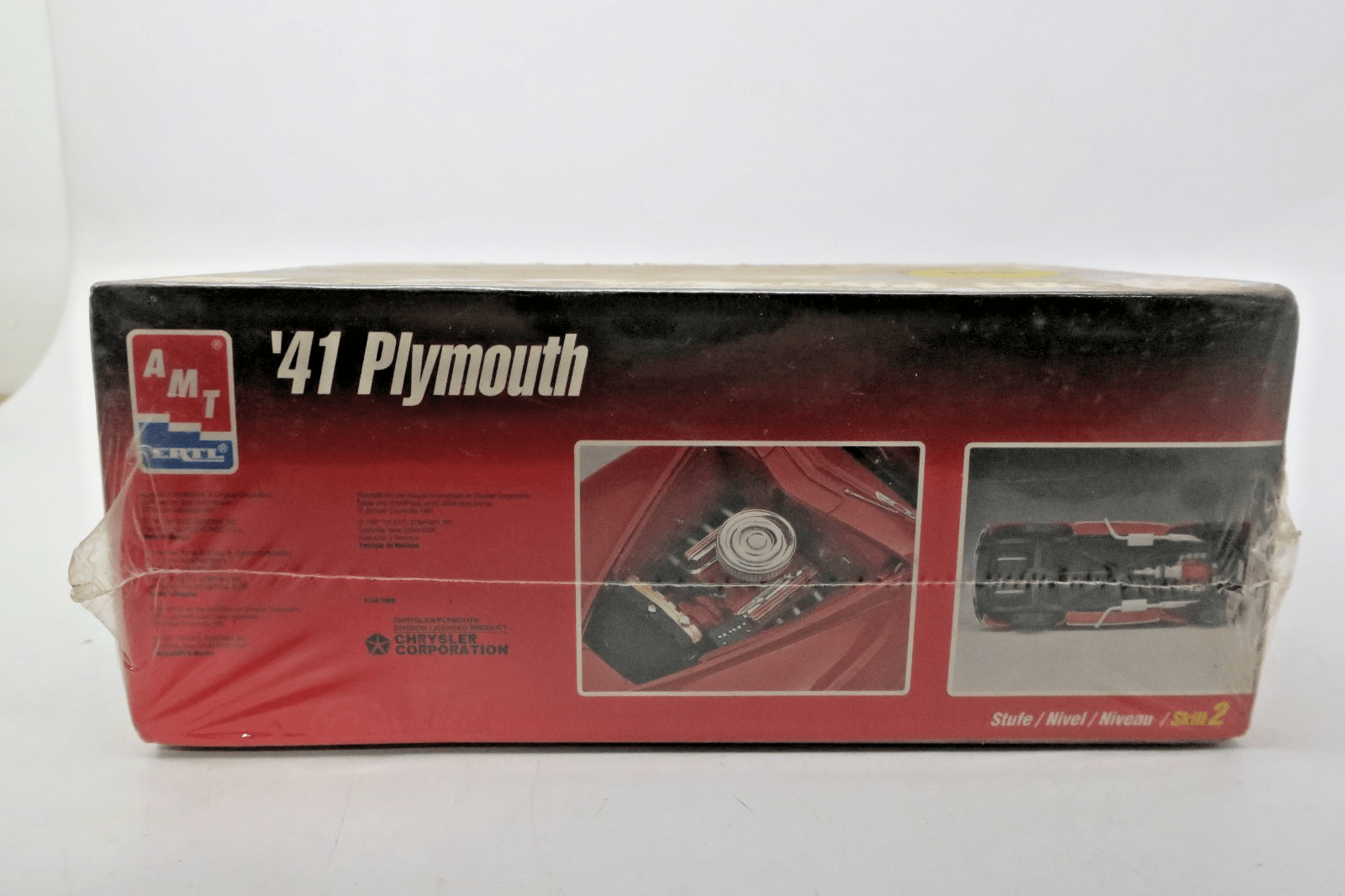 AMT 1/25 '41 Plymouth Plastic Model Kit 6184 SEALED - WISE GUYS HOBBIES LLC