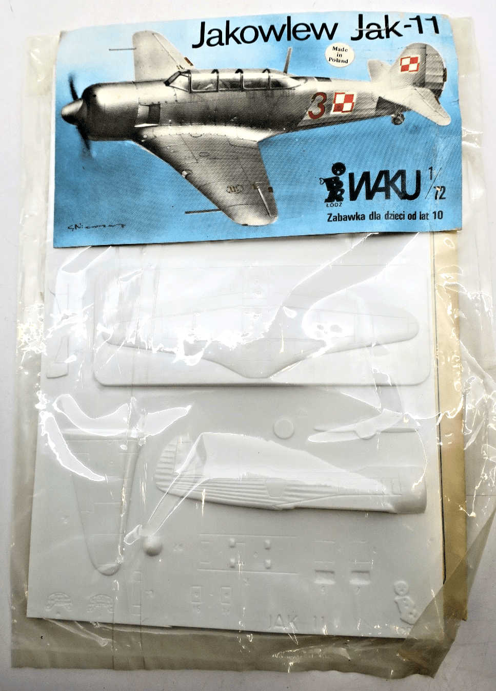 Waku 1/72 Jakowlew Jak - 11 Model Kit 10 - WISE GUYS HOBBIES LLC