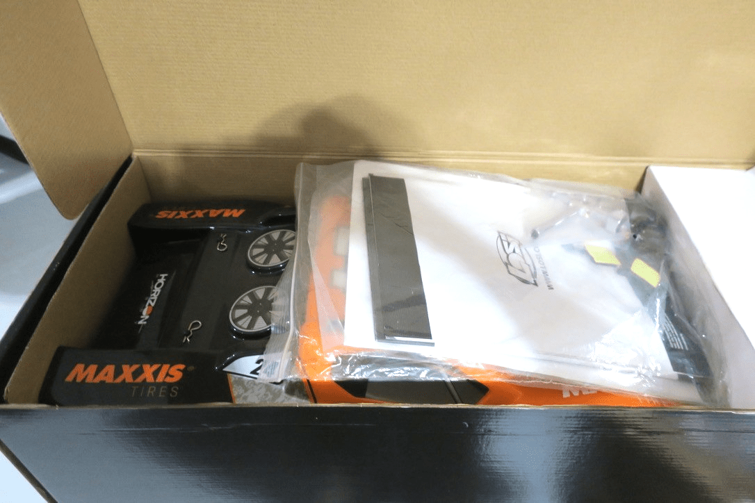 Horizon Hobby LOSI Maxxis 22S SCT 1/10 Scale 4WD Short Corse Truck ARTR - WISE GUYS HOBBIES LLC