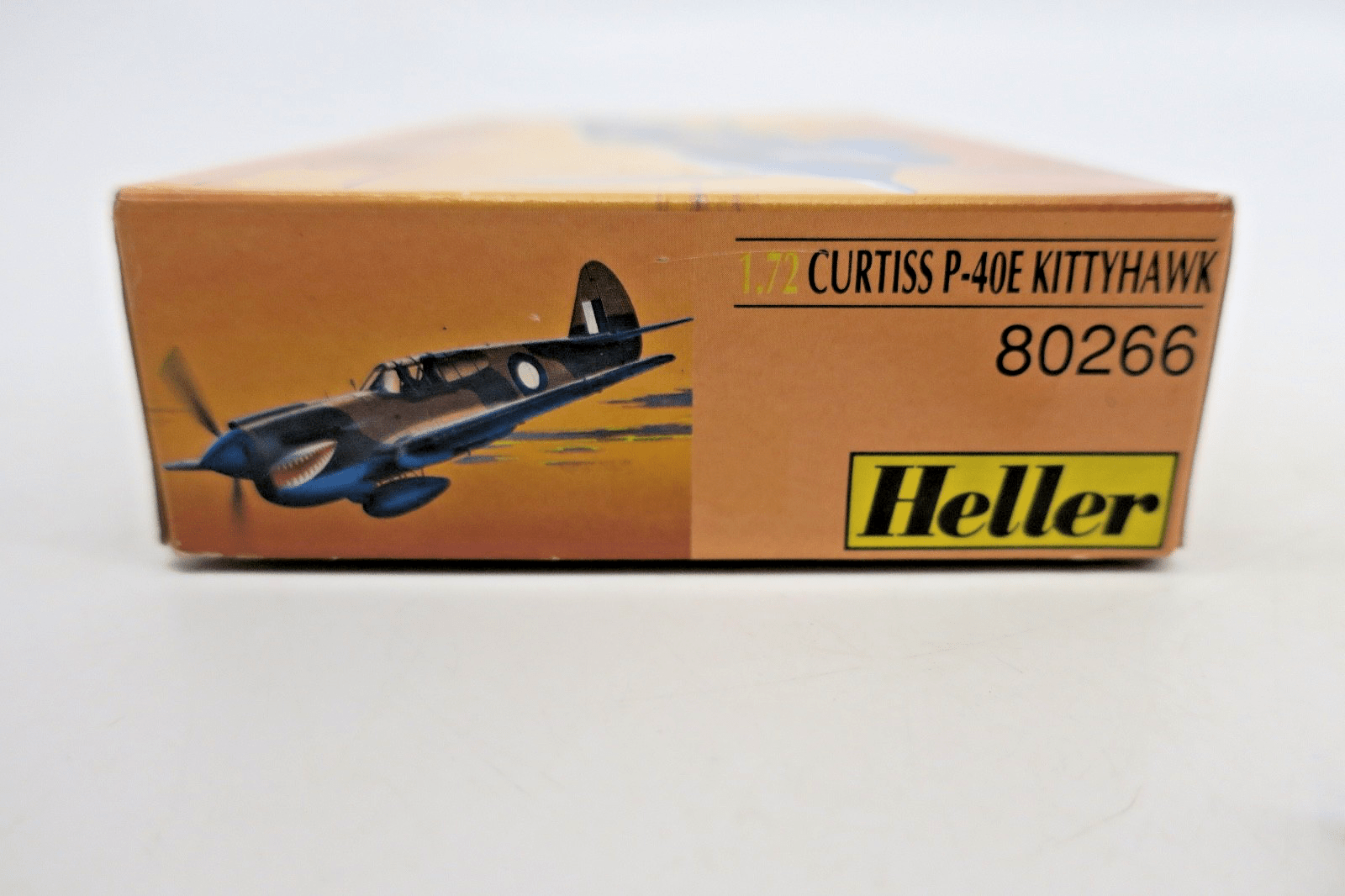 Heller 1/72 Curtiss P-40E Kittyhawk Model Kit - WISE GUYS HOBBIES LLC