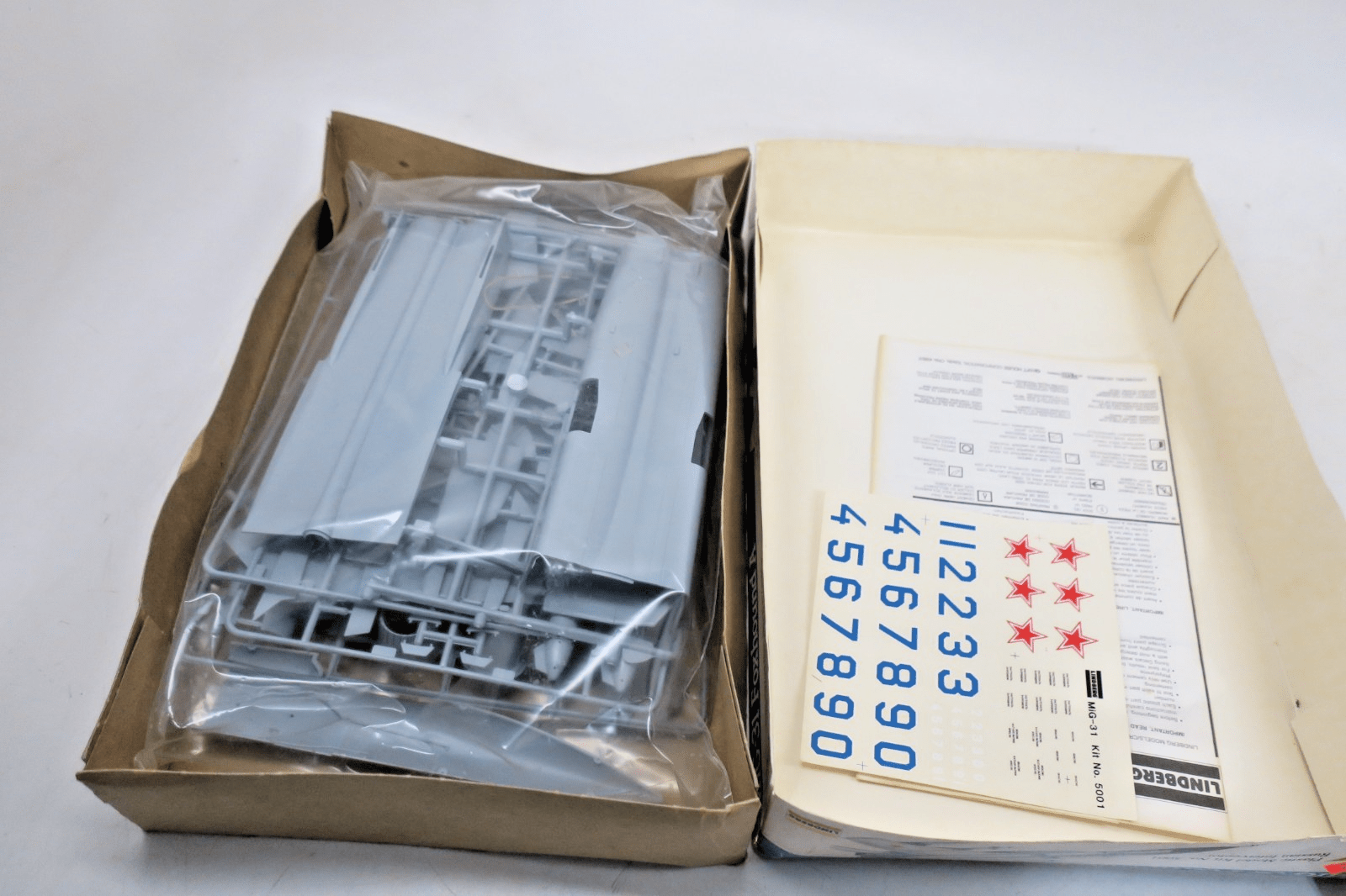 Lindberg 1/48 MiG - 31 Foxhound A Model Kit 5001 - WISE GUYS HOBBIES LLC