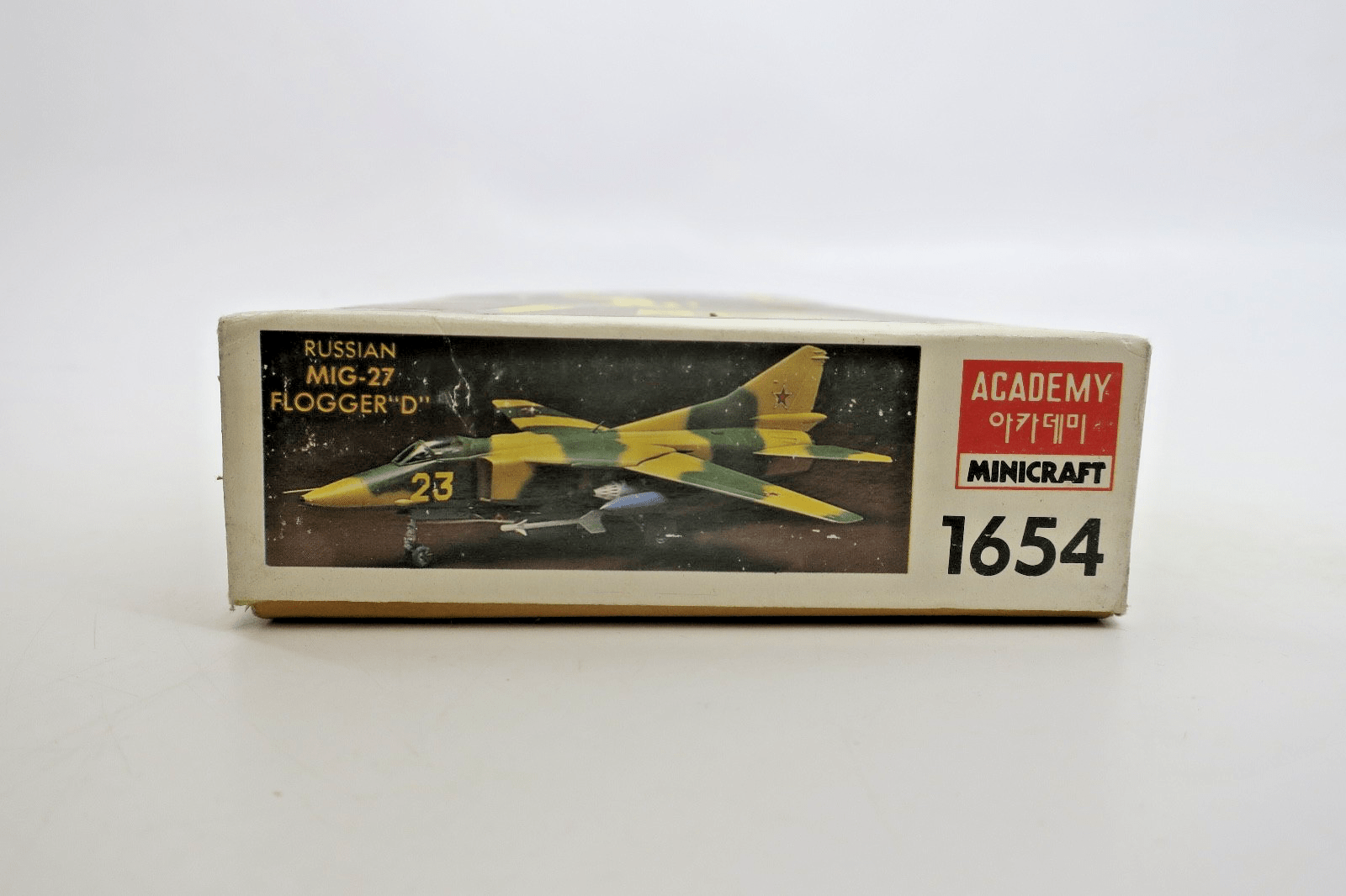 Academy 1/72 MiG - 27 Flogger D Model Kit 1654 - WISE GUYS HOBBIES LLC