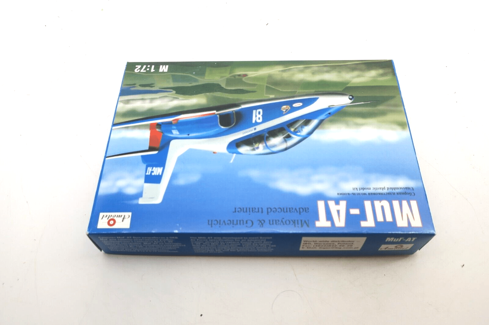 Amodel 1/72 Scale MiG-AT Advanced Trainer Model Kit - WISE GUYS HOBBIES LLC