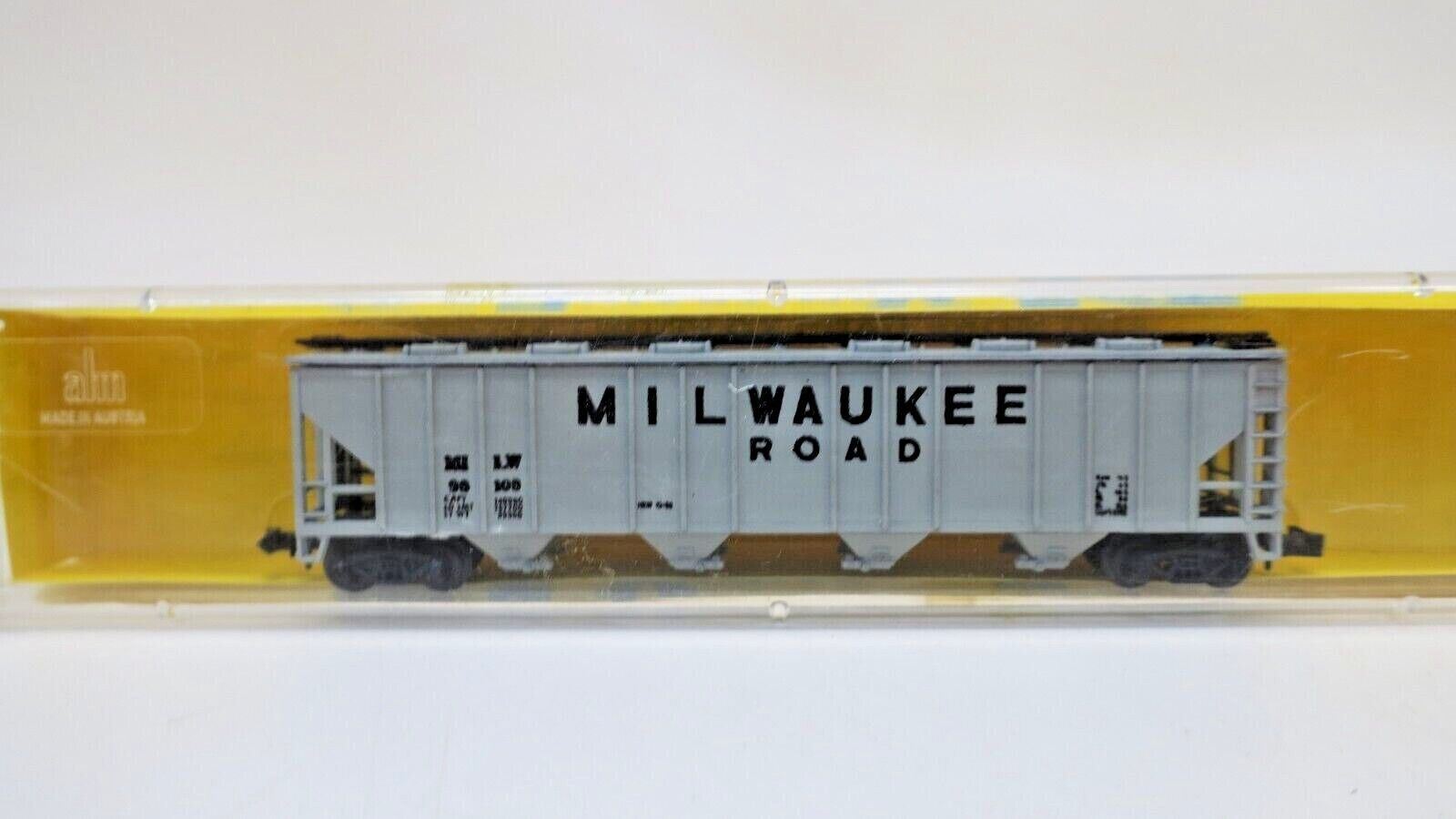 AHM MINITRAINS 4446 CENTERFLOW COVERED HOPPER TRAIN CAR, N&AMP;W, N SCALE - WISE GUYS HOBBIES LLC