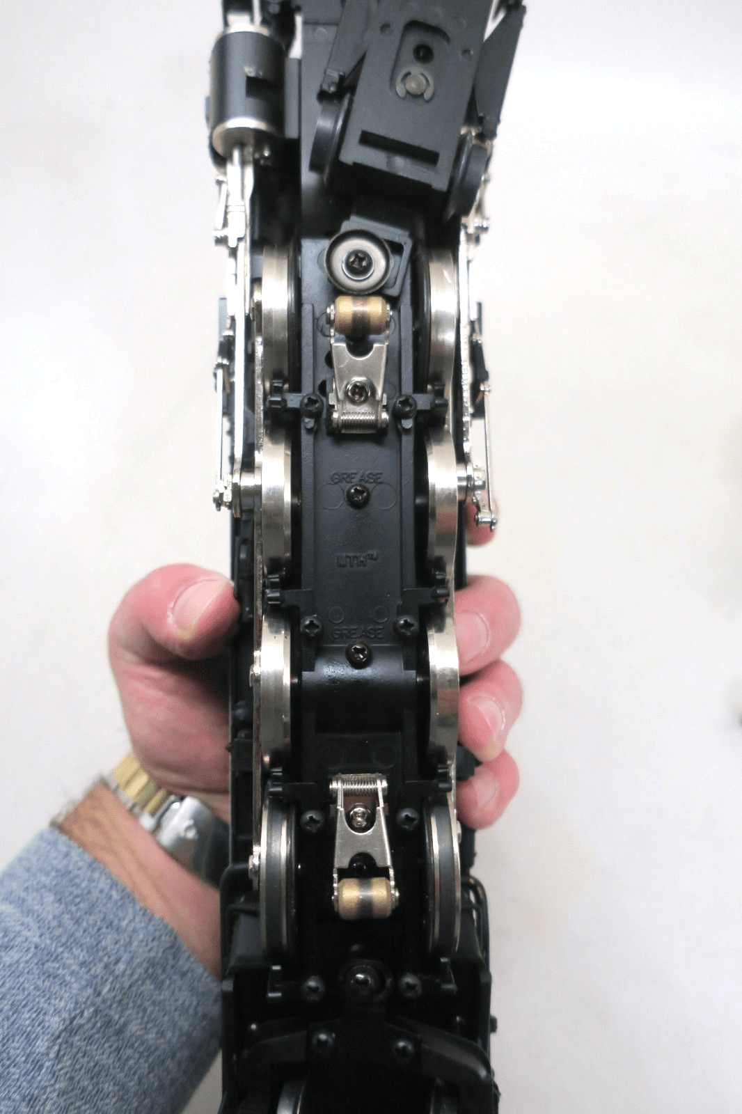 MTH Premier 20 - 3677 - 1 Chesapeake and Ohio Greenbrier 614 Locomotive - WISE GUYS HOBBIES LLC