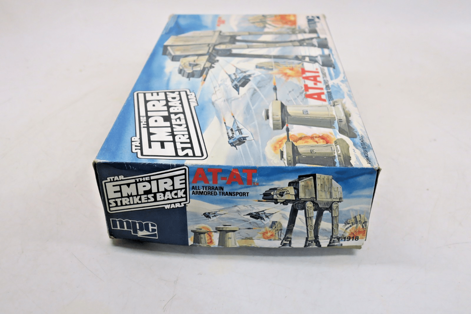 MPC 1/100 Star Wars Empire Strikes Back AT - AT Model Kit 950 - WISE GUYS HOBBIES LLC