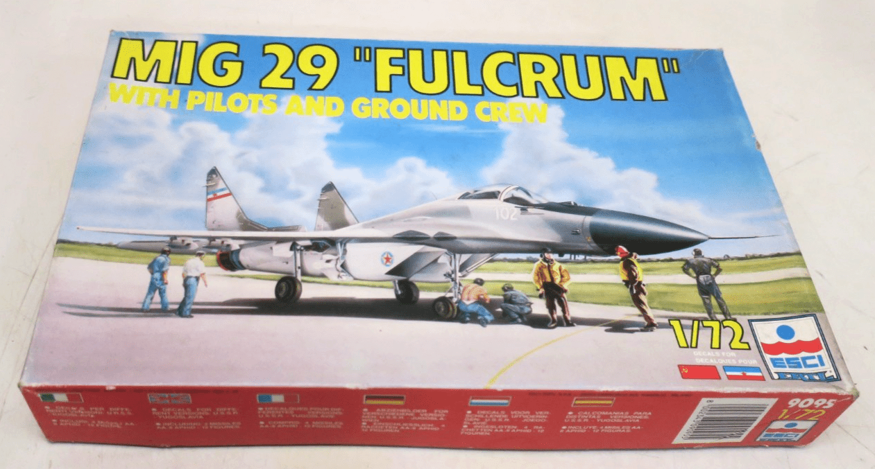 ESCI 1/72 MiG - 29 "Fulcrum" With Pilots And Ground Crew Model Kit 9095 - WISE GUYS HOBBIES LLC