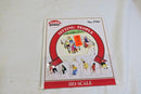 MODEL POWER STANDING PEOPLE HO SCALE 5703