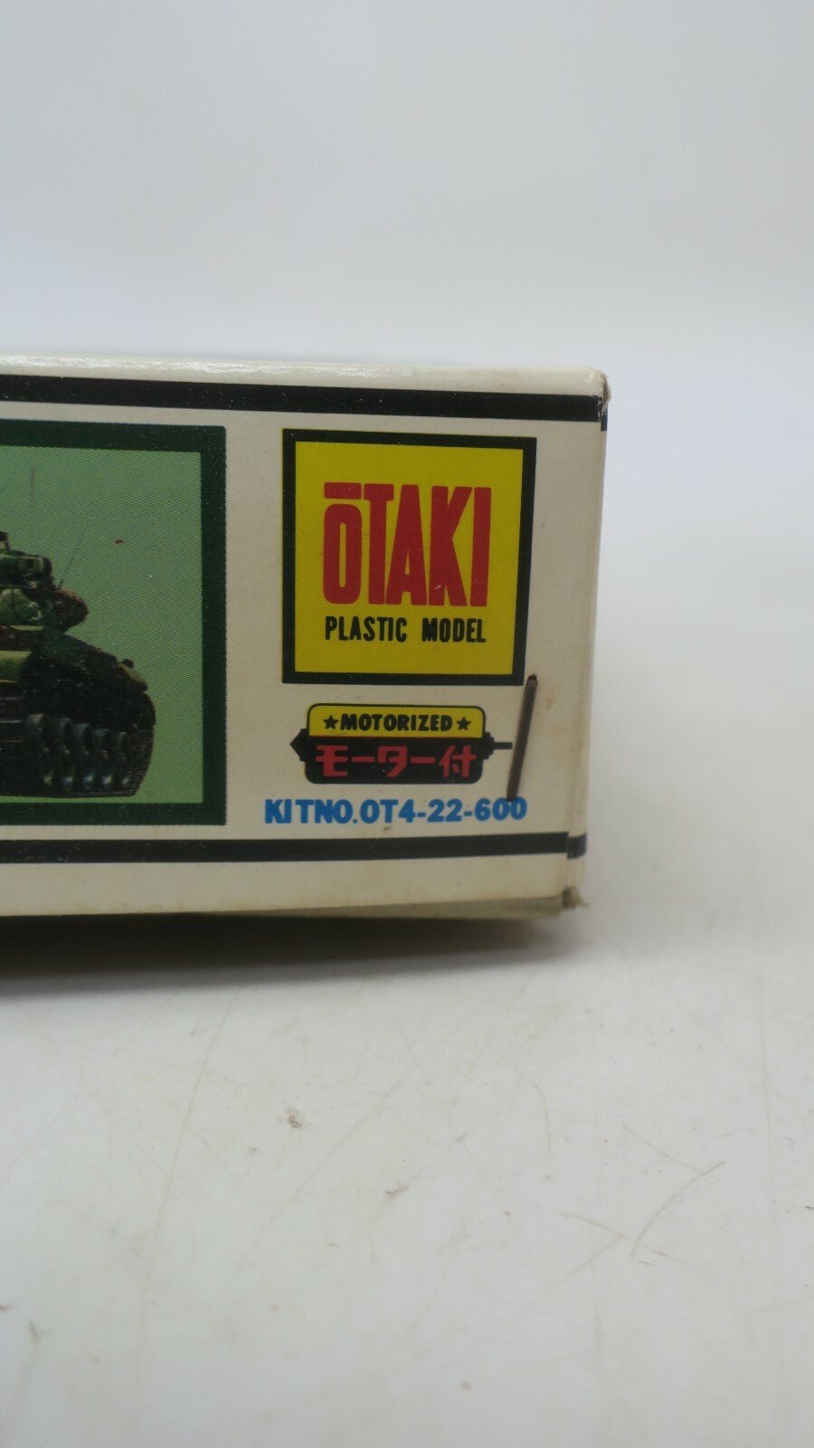OTAKI FRENCH A.M.X.30 TANK OT4-22 1:48 KIT W/MOTOR 70'S - WISE GUYS HOBBIES LLC