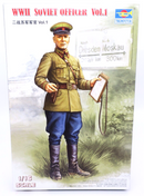 Trumpeter 1/16 WWII Soviet Officer Model Kit No. 00703