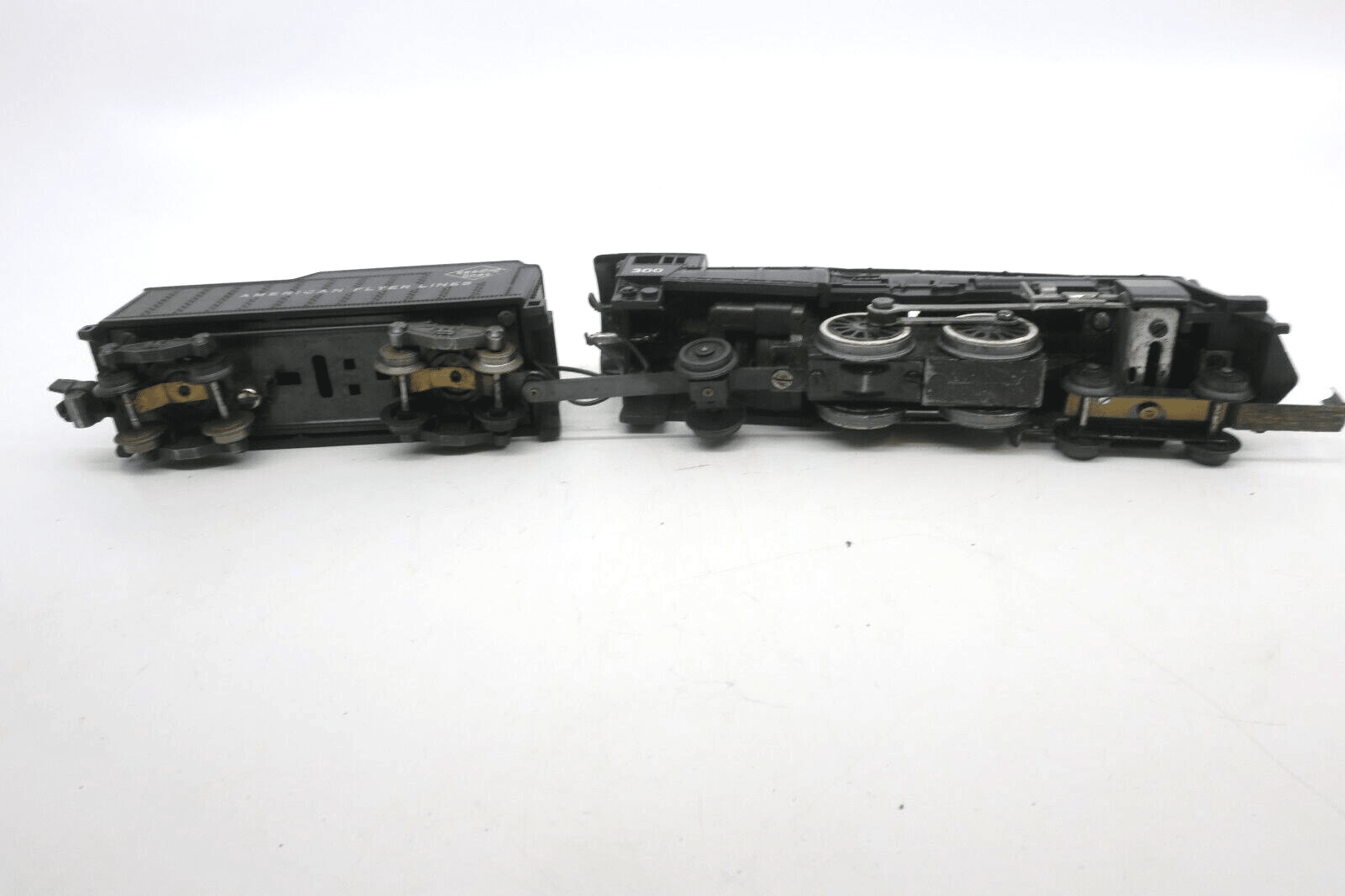 American Flyer Vintage S Gauge 4-4-2 Steam Locomotive & Tender:  300 - WISE GUYS HOBBIES LLC