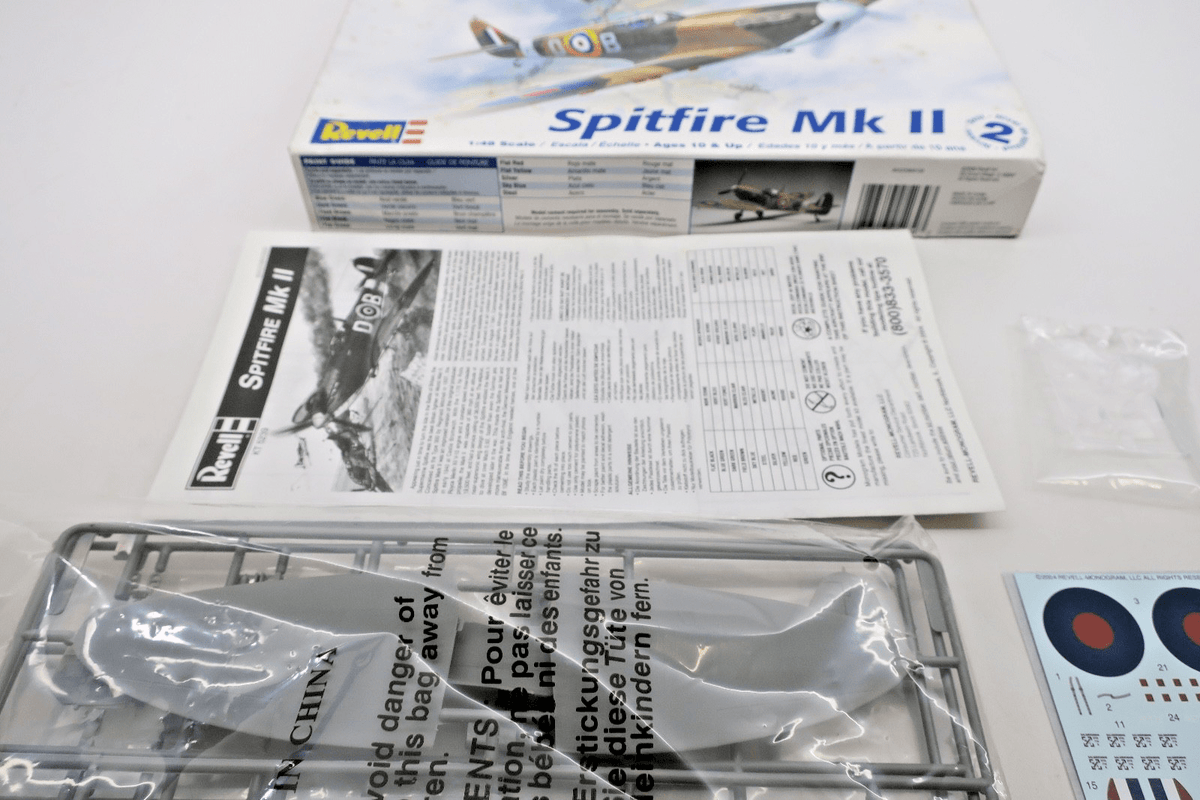 Revell 1/48 Spitfire Mk II Model Kit 85 - 5239 - WISE GUYS HOBBIES LLC
