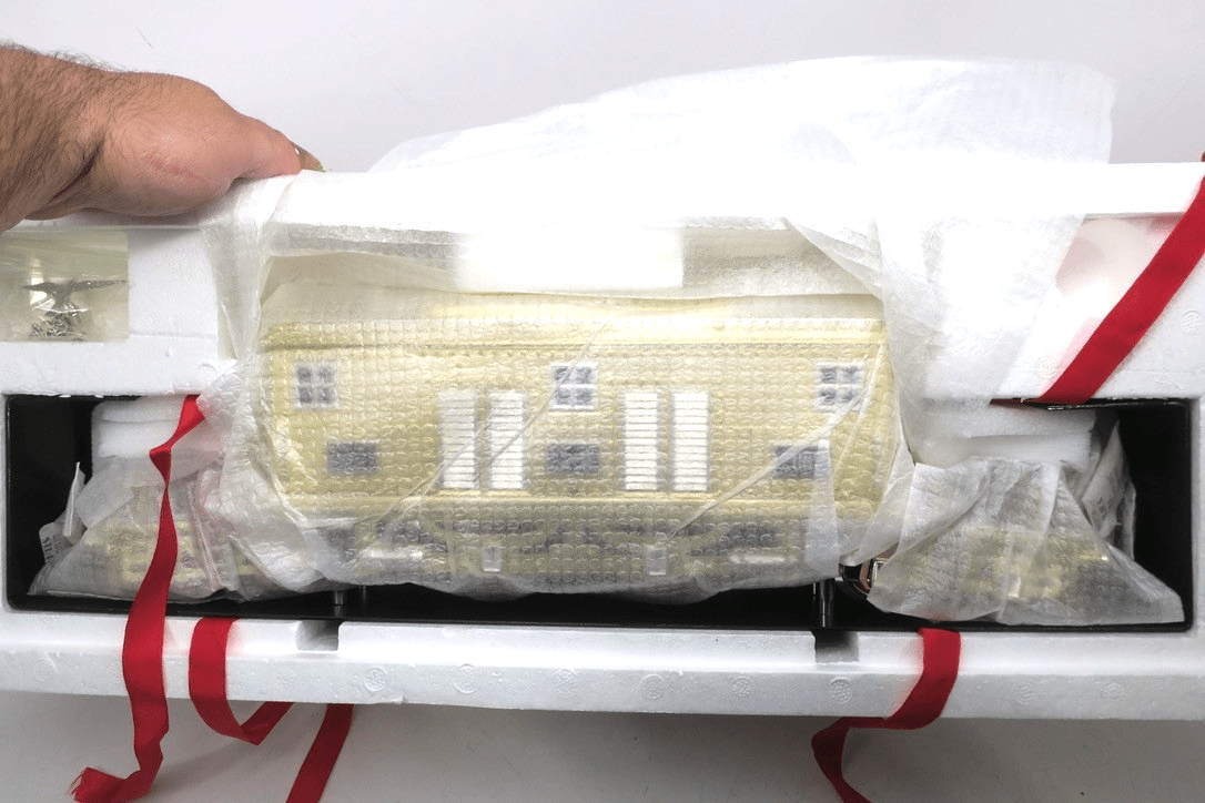 MTH 10-1126-0 Standard Gauge Presidential Locomotive Millenium Special NEW! - WISE GUYS HOBBIES LLC