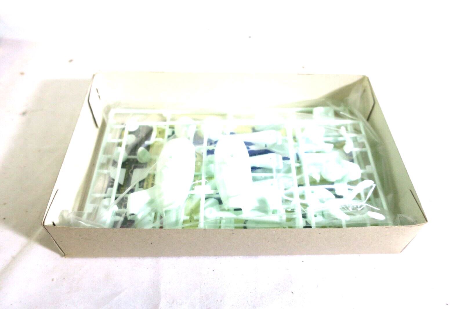 Aoshima IDEON Gadakka Model Kit 1:30 Green Gattacar Model Kit 26 TM-13-300 E7 - WISE GUYS HOBBIES LLC