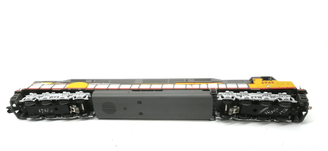 MTH 20-2432-1 Union Pacific DD40AX Diesel Locomotive 6945 with PS2 - WISE GUYS HOBBIES LLC