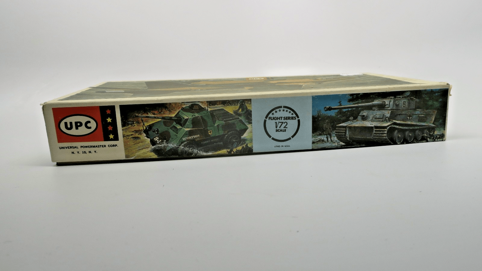 Vintage UPC 1/72 F - 105D Thunderchief Model Kit - WISE GUYS HOBBIES LLC