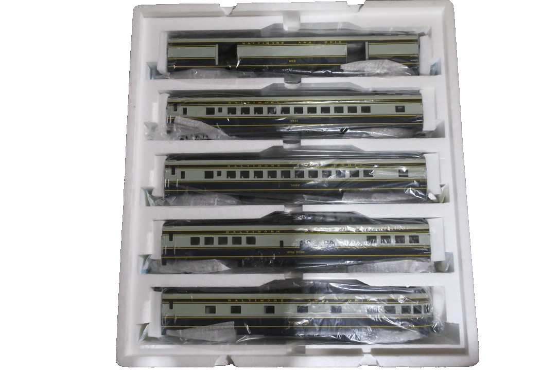 MTH 20-6565 O Baltimore & Ohio 70' Streamlined Passenger Car Set (Set of 5)
