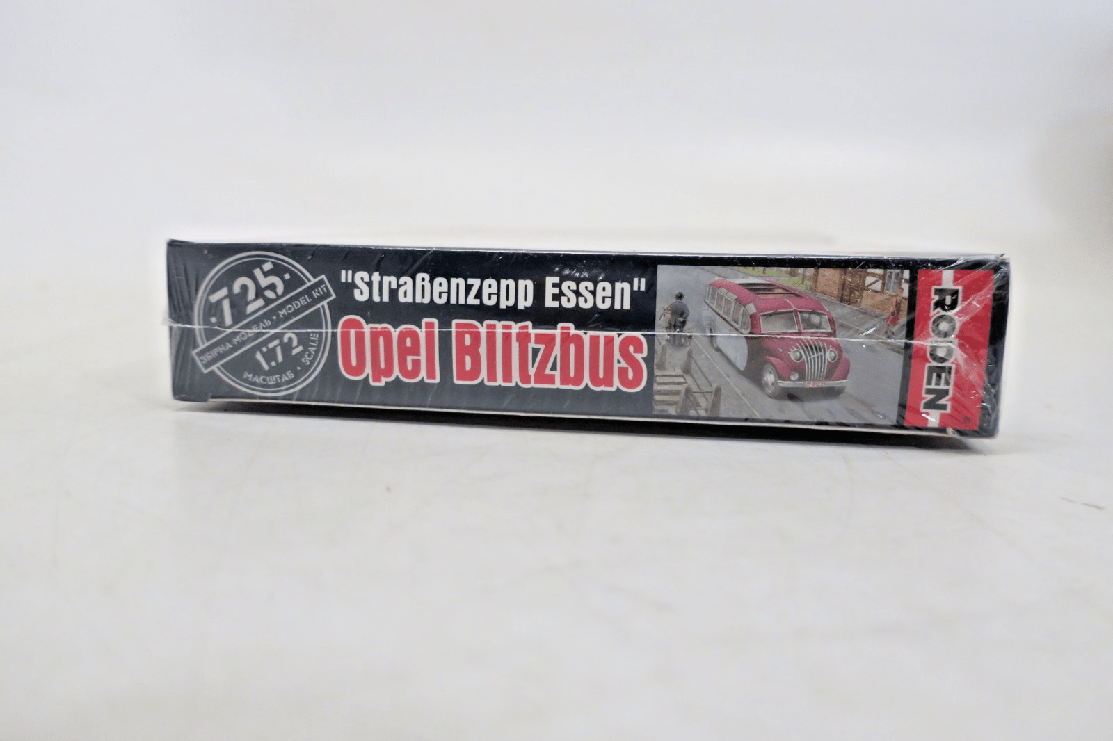 Roden 1/72 Opel Blitzbus "Strassenzepp Essen" Model Kit 725 SEALED - WISE GUYS HOBBIES LLC