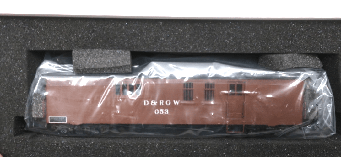 NEW! Sn3 PBL D&RGW M.O.W. Diner Sleeper  053 RED Factory Painted - WISE GUYS HOBBIES LLC