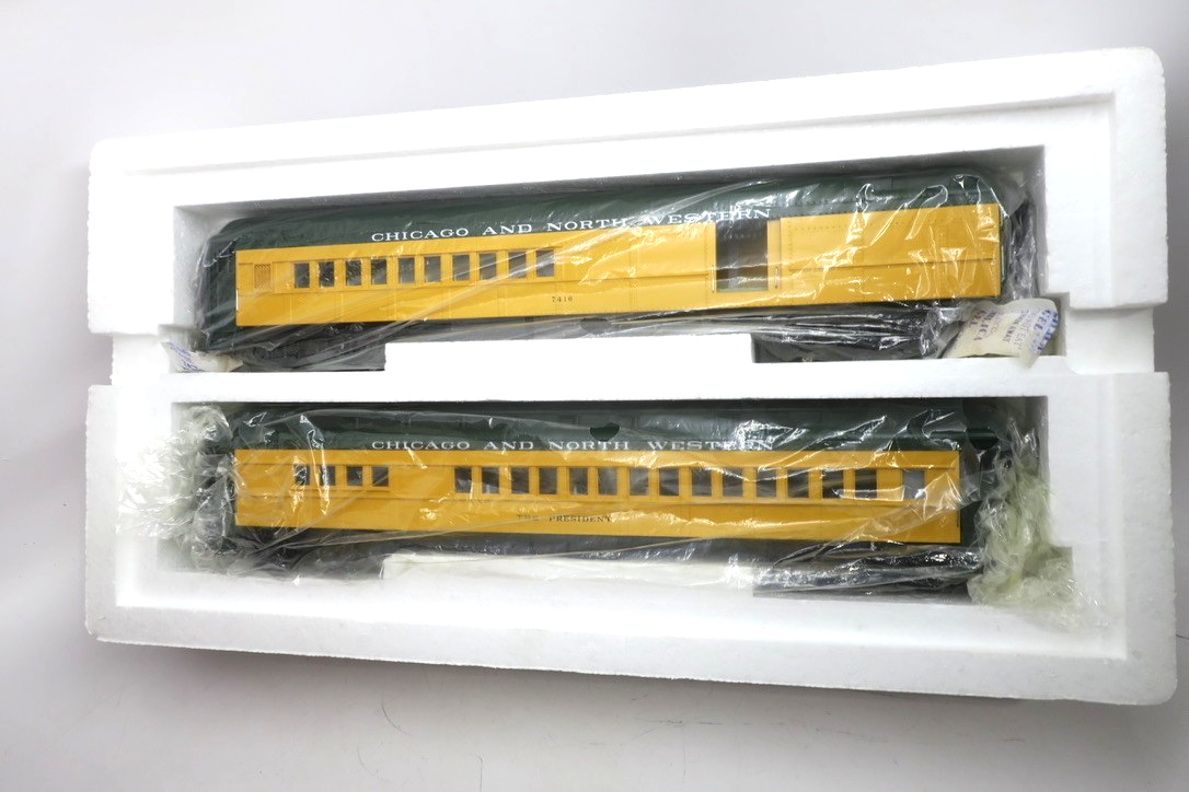 MTH 20-4130 Chicago NorthWestern, Scale Madison Combine/Diner Set