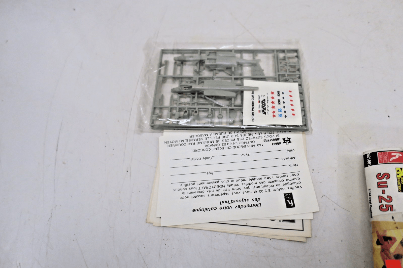 Hobby Craft 1/144 Su - 25 Iraqi Frogfoot Model Kit HC1001 - WISE GUYS HOBBIES LLC