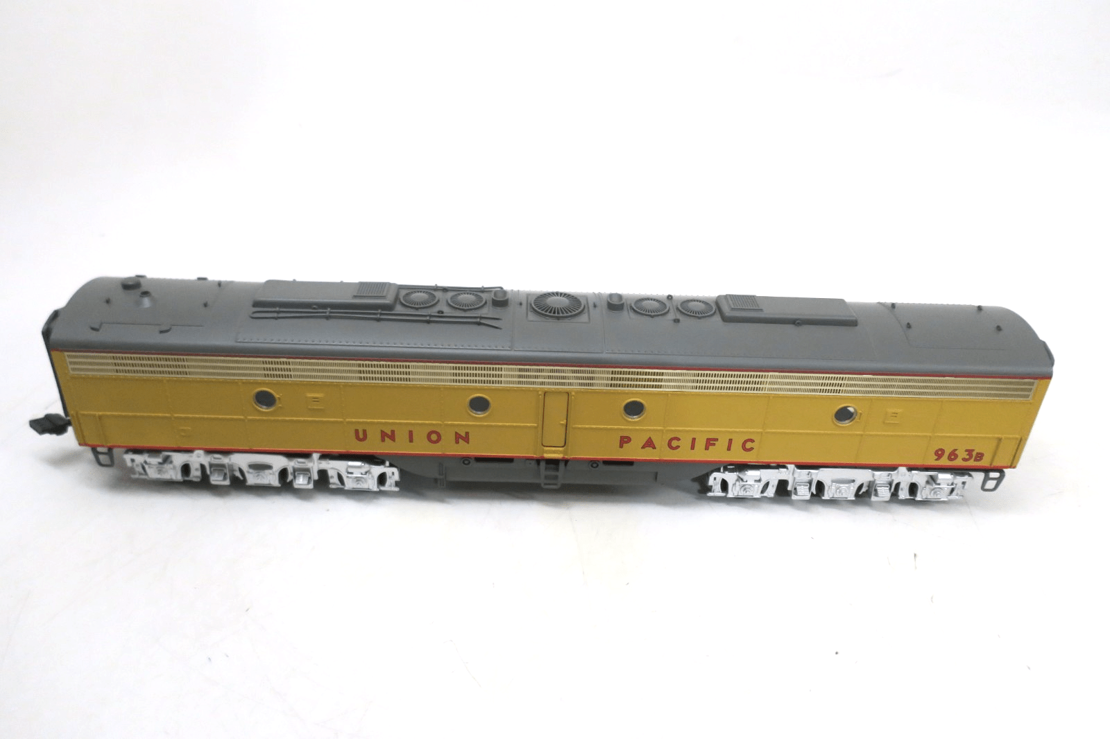 MTH Premier 20 - 2208 - 1 Union Pacific E8 A - B - A Diesel Engine Set O - Gauge - WISE GUYS HOBBIES LLC