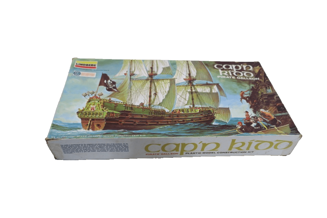 Lindberg 1970 Cap'n Kidd Pirate Galleon No.821 Model Kit - WISE GUYS HOBBIES LLC