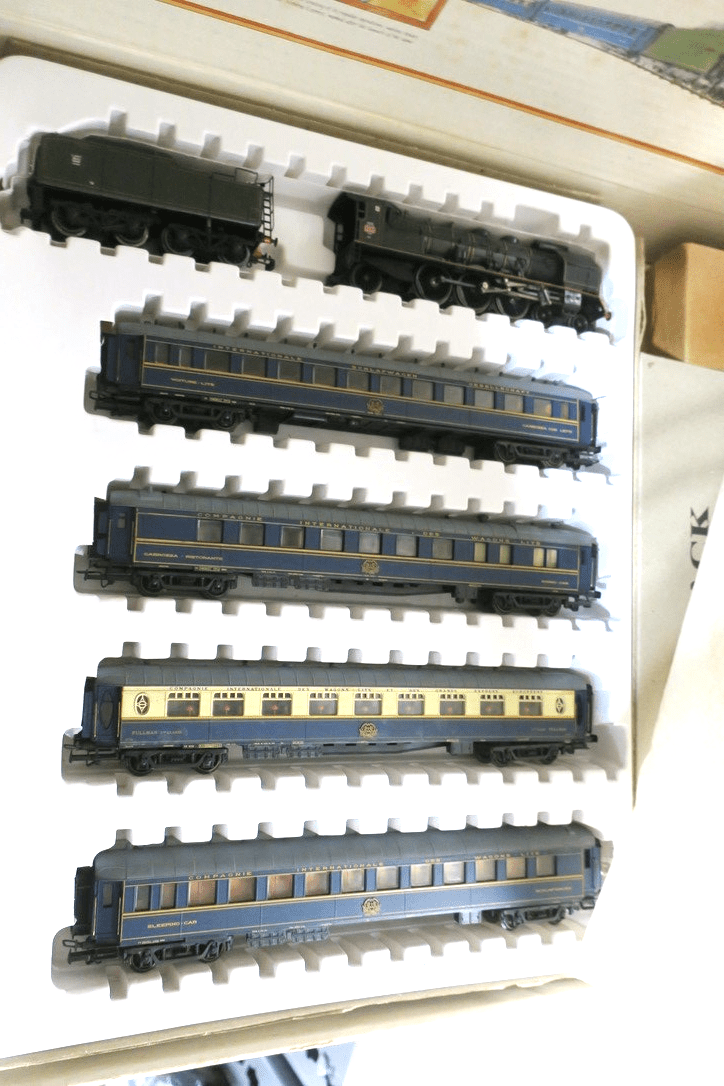 Bachmann 40 - 0185 HO Gauge “Orient Express” Steam Train Set - WISE GUYS HOBBIES LLC