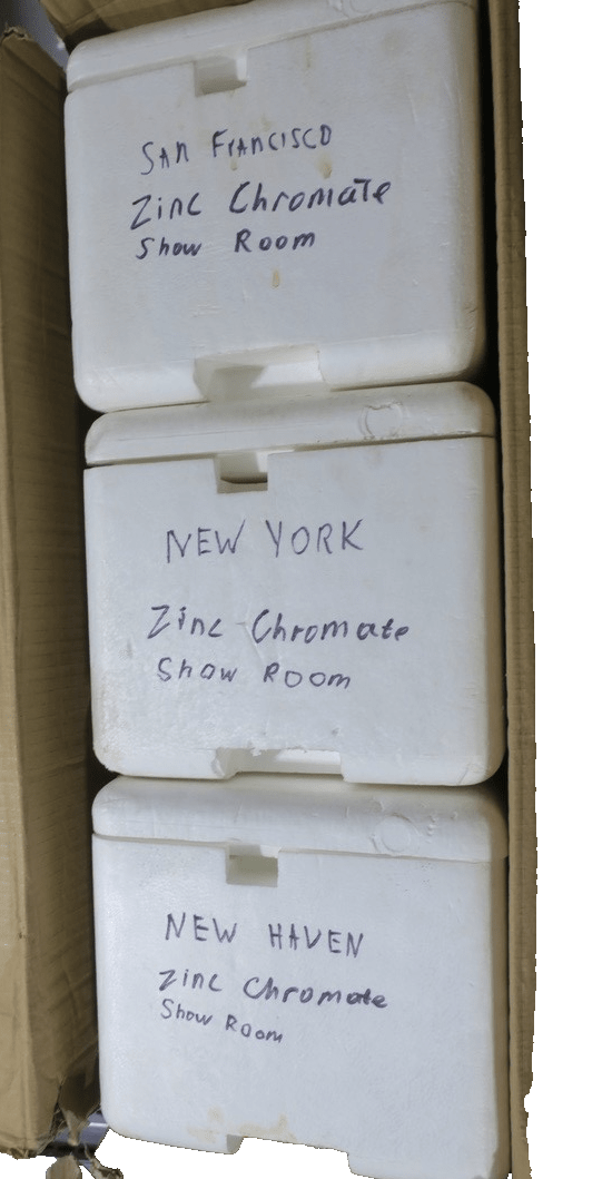 Lionel Zinc Chromate Std. Gauge Tinplate 3-Car Std. Gauge Show Room Set 11-40019 - WISE GUYS HOBBIES LLC