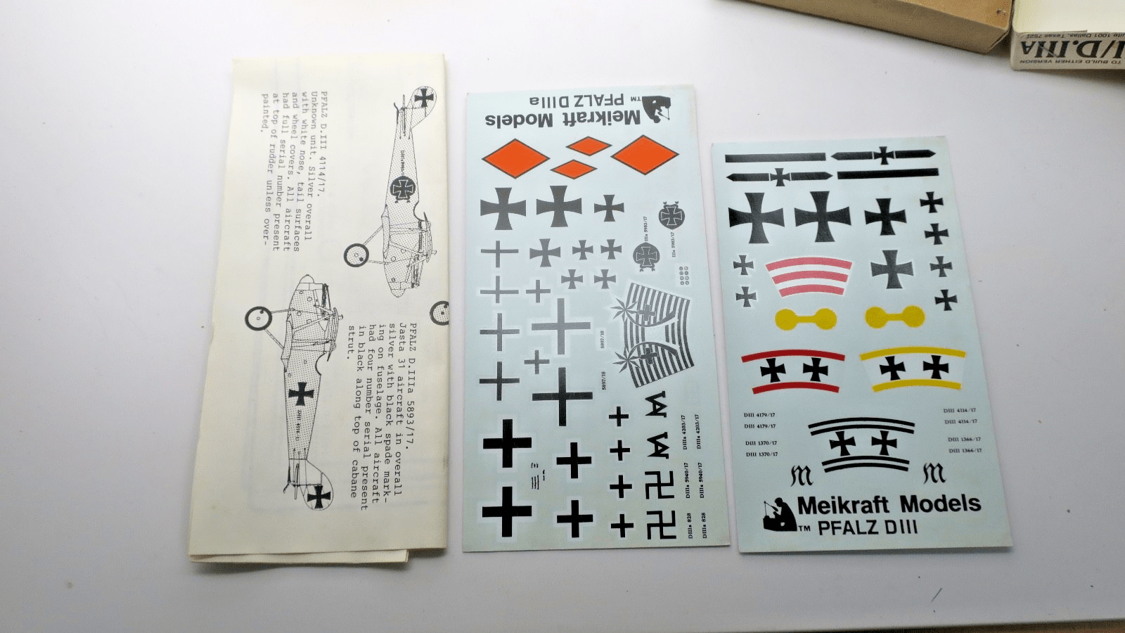 Meikraft 1/72 Pfalz D.III/D.IIIA Model Kit - WISE GUYS HOBBIES LLC