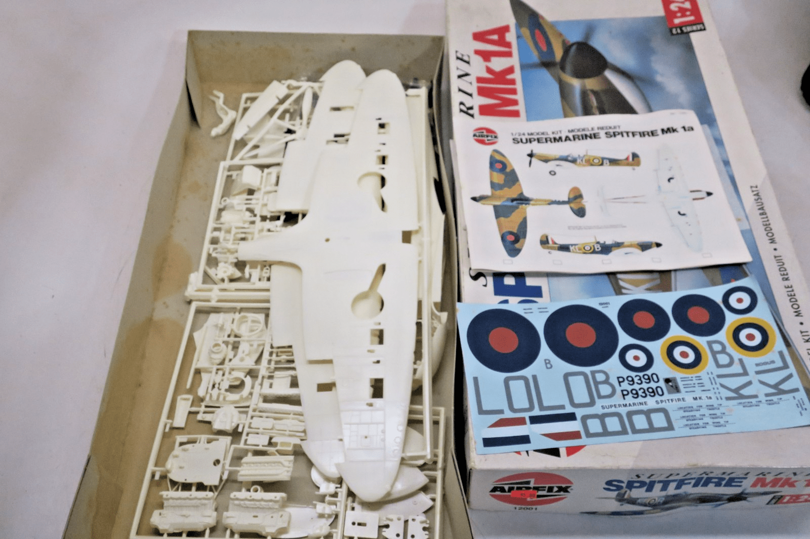 Airfix 1/24 Supermarine Spitfire Mk1A Model Kit 12001 - WISE GUYS HOBBIES LLC