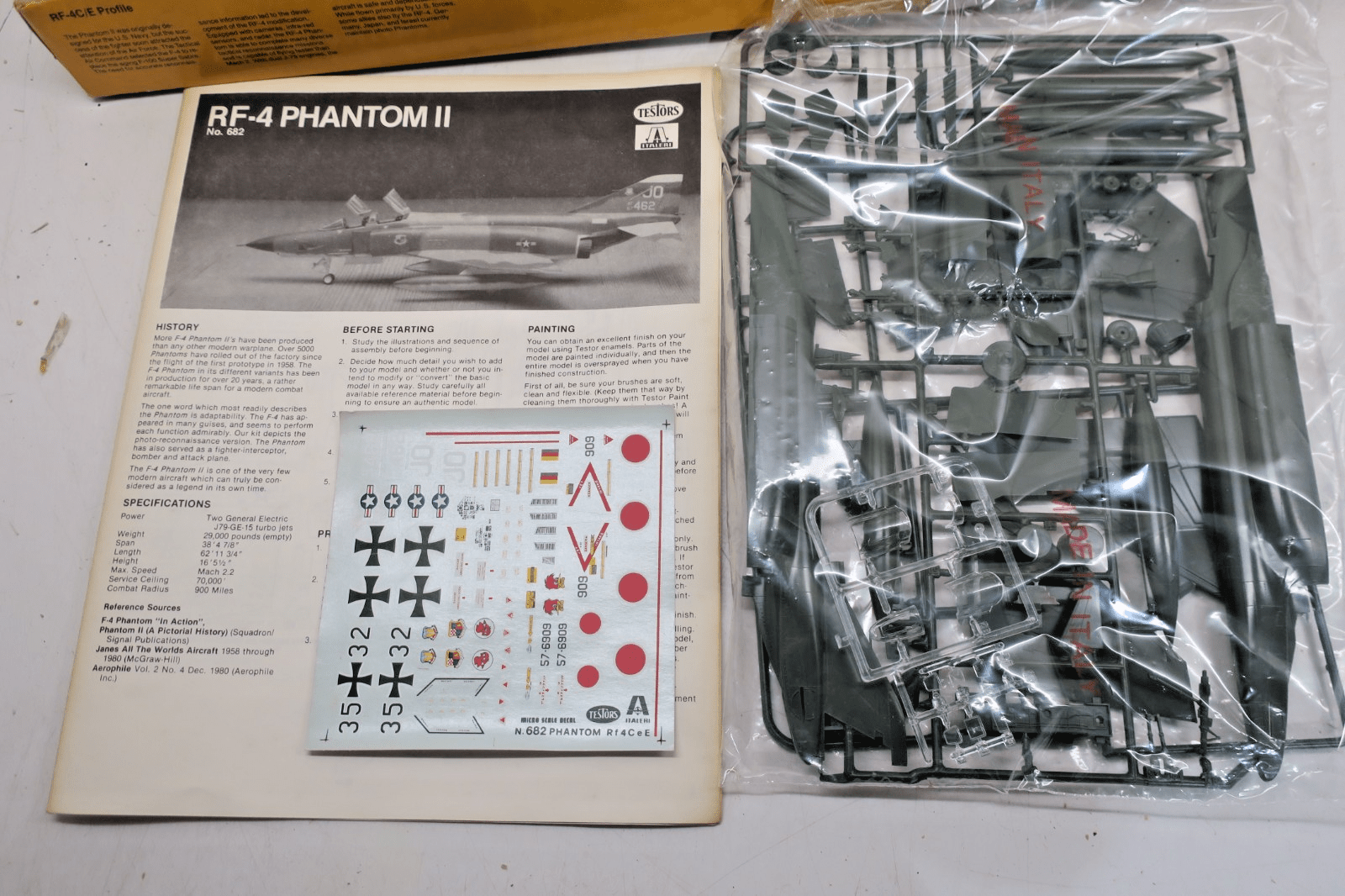 Testors Italeri 1/72 RF-4C/E Phantom II Plastic Model Kit 682 - WISE GUYS HOBBIES LLC