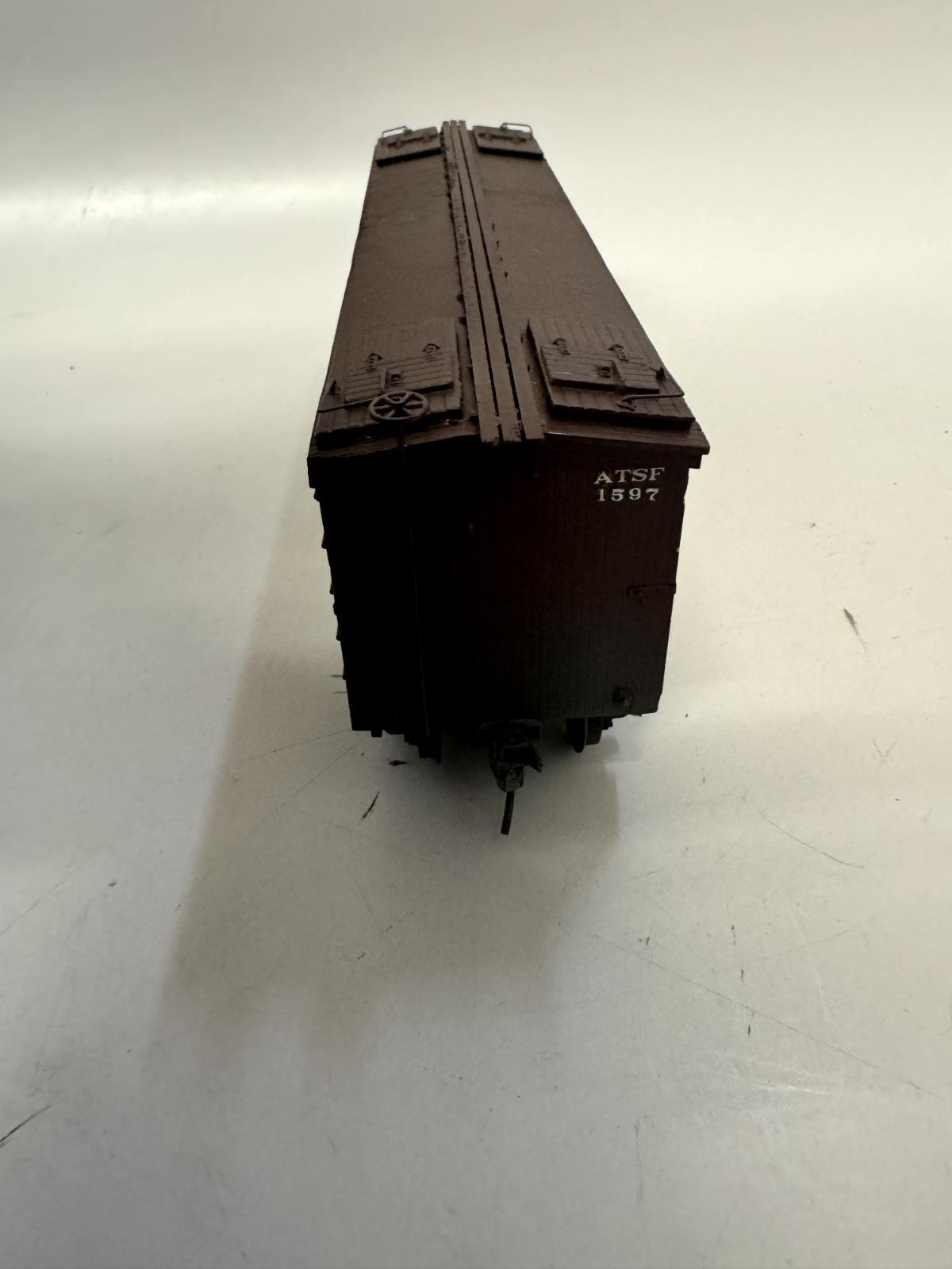 CUSTOM BUILT O SCALE 2R SANTA FE REEFER BOXCAR DETAILED WOODSIDE - WISE GUYS HOBBIES LLC