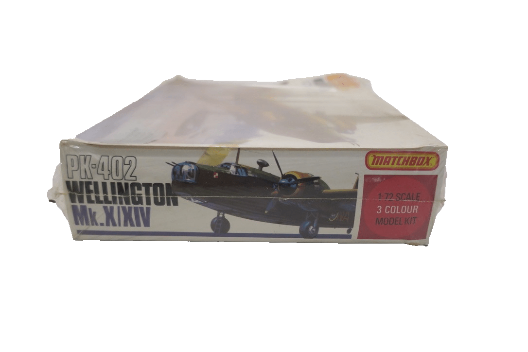 Vintage 1975 Matchbox Wellington MK.X 1/72 Scale Model Kit PK - 402 - WISE GUYS HOBBIES LLC