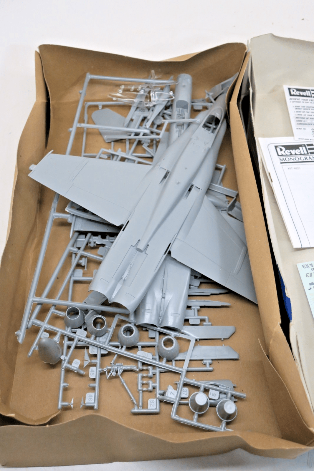 Monogram 1/48 F - 18C Hornet Model Kit 85 - 4821 - WISE GUYS HOBBIES LLC