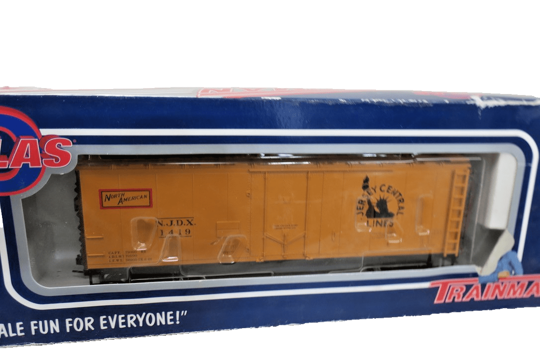 Atlas O Trainman 1419 O Scale Jersey Central 40' Plug Door Box Car (3 Rail) - WISE GUYS HOBBIES LLC
