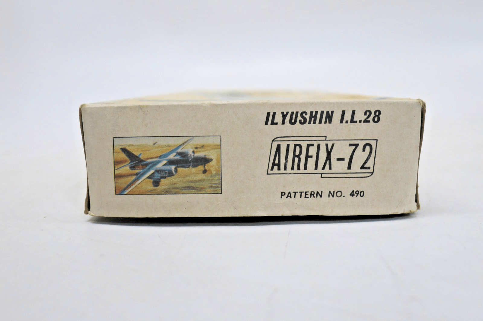 Airfix 1/72 Ilyushin I.L. 28 Model Kit 490 - WISE GUYS HOBBIES LLC