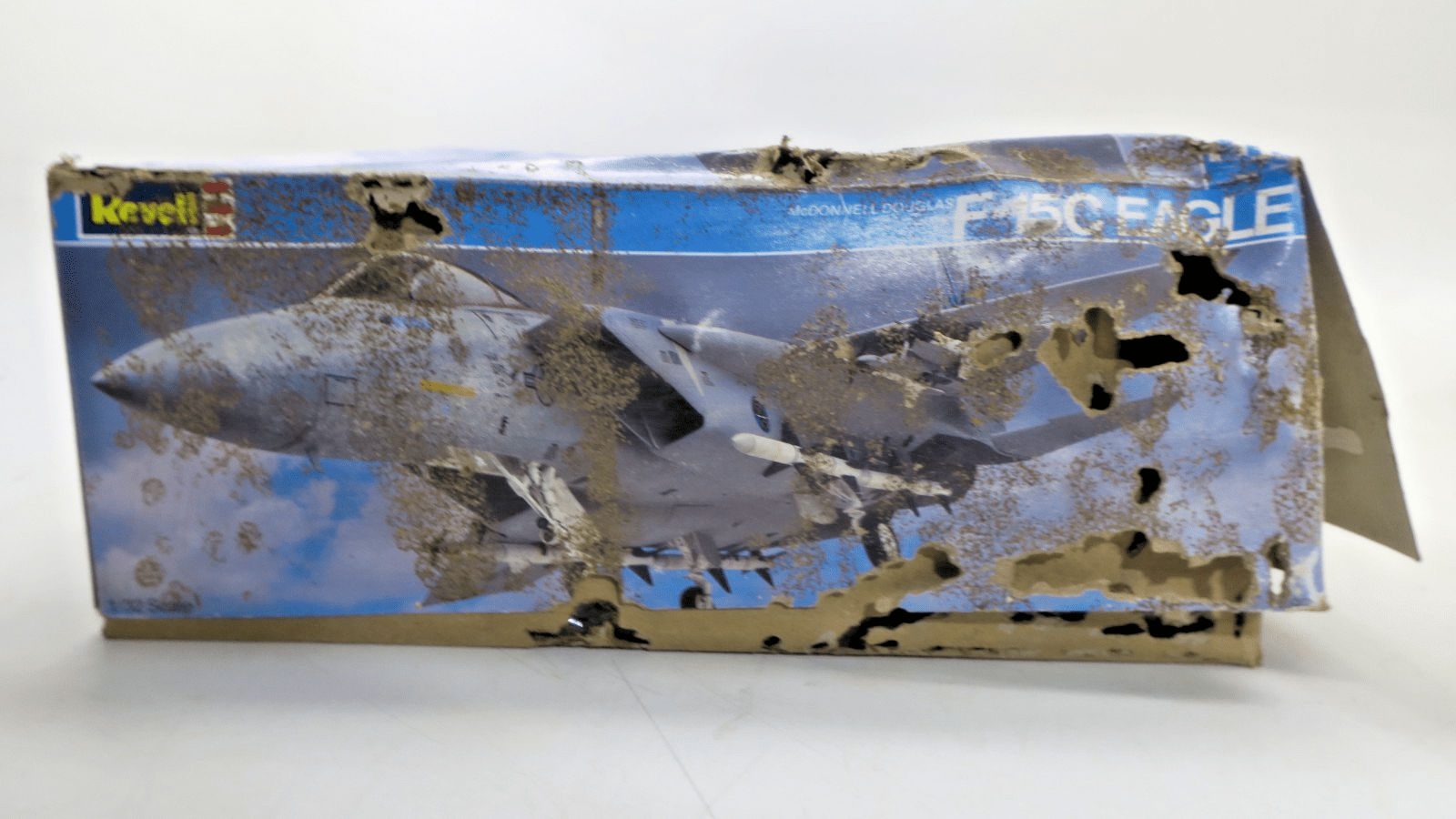 DAMAGED Box Revell 1/32 McDonnell Douglas F-15C Eagle Model Kit 4800 - WISE GUYS HOBBIES LLC