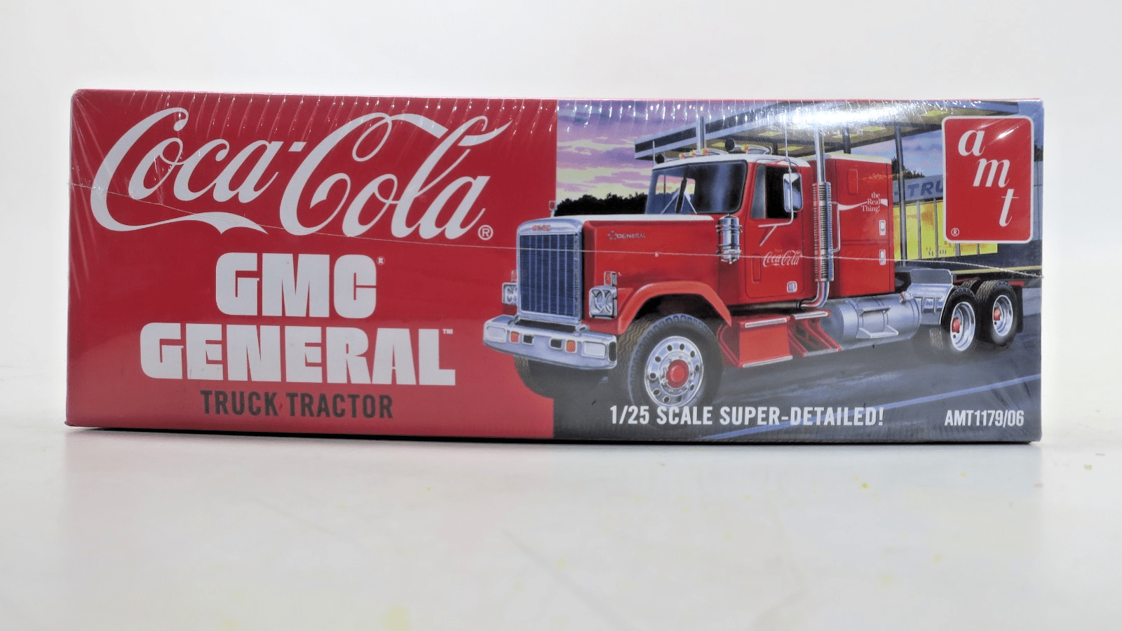 AMT 1/25 GMC General Truck Tractor Coca-Cola Model Kit AMT1179 - WISE GUYS HOBBIES LLC