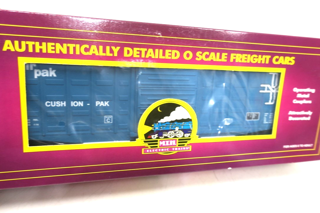 MTH Premier 20 - 93028 B&M (Boston & Maine) Waffle 50' Boxcar O - Gauge - WISE GUYS HOBBIES LLC