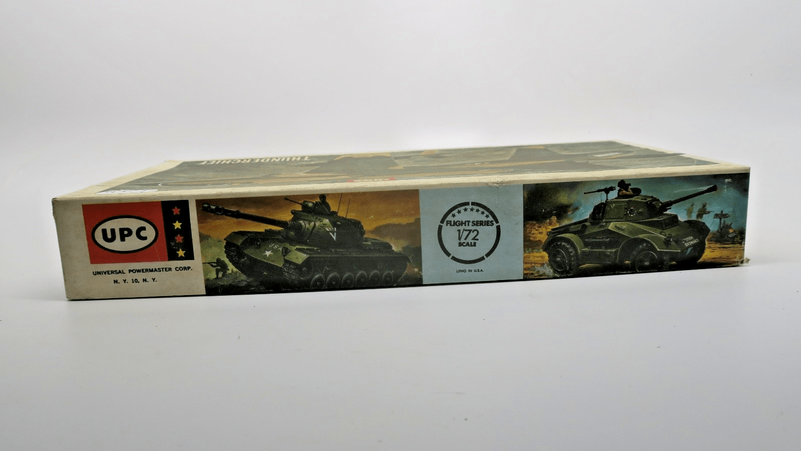Vintage UPC 1/72 F - 105D Thunderchief Model Kit - WISE GUYS HOBBIES LLC
