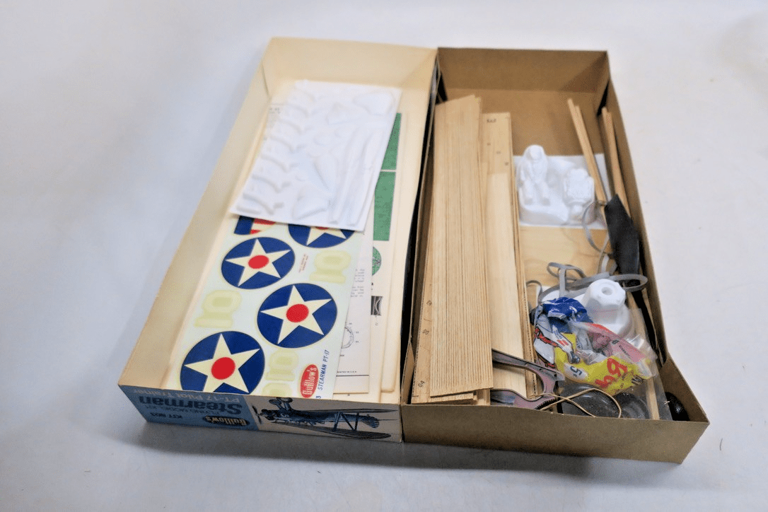 Stearman PT - 17 Guillows 803 Balsa Wood Airplane Model 1/16 - WISE GUYS HOBBIES LLC