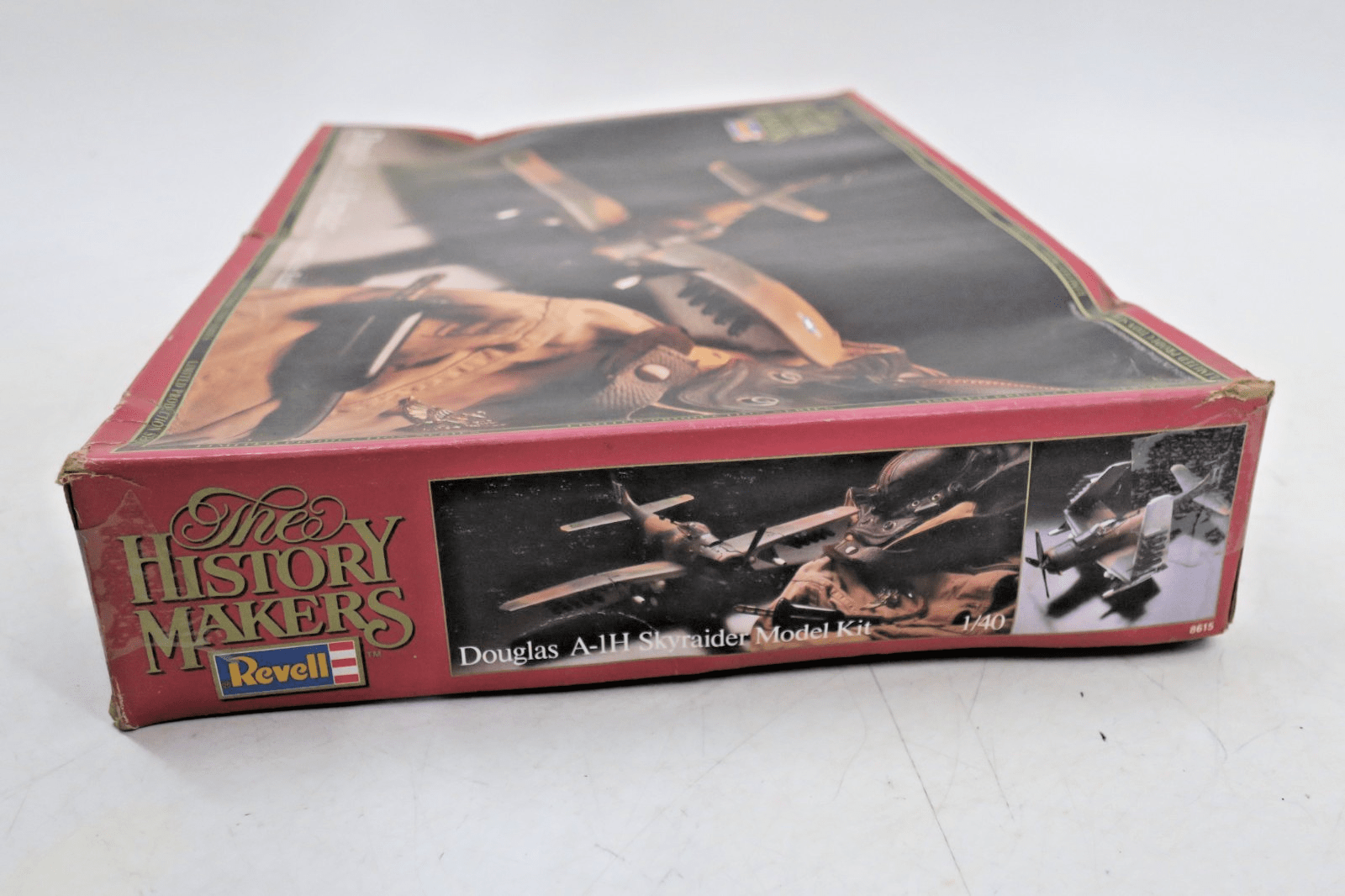 Revell The History Makers 1/40 Douglas A - 1H Skyraider Model Kit 8615 USED - WISE GUYS HOBBIES LLC