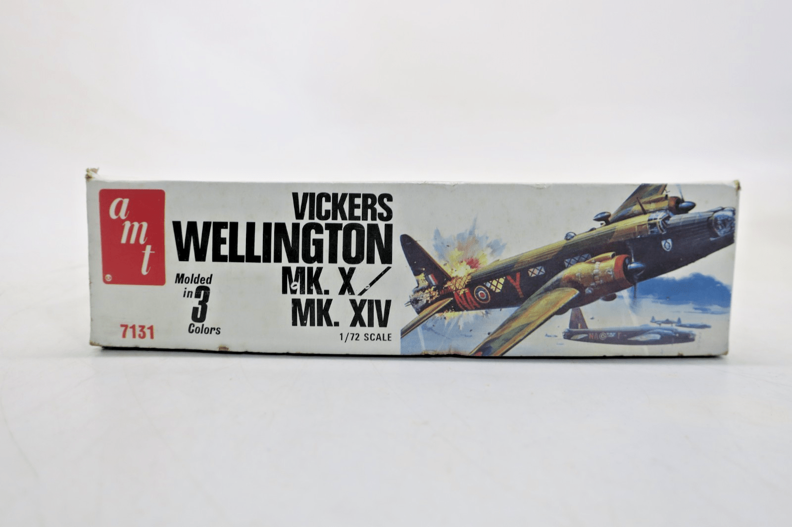 AMT 1/72 Vickers Wellington Mk.X/Mk.XIV Plastic Model Kit 7131 - WISE GUYS HOBBIES LLC