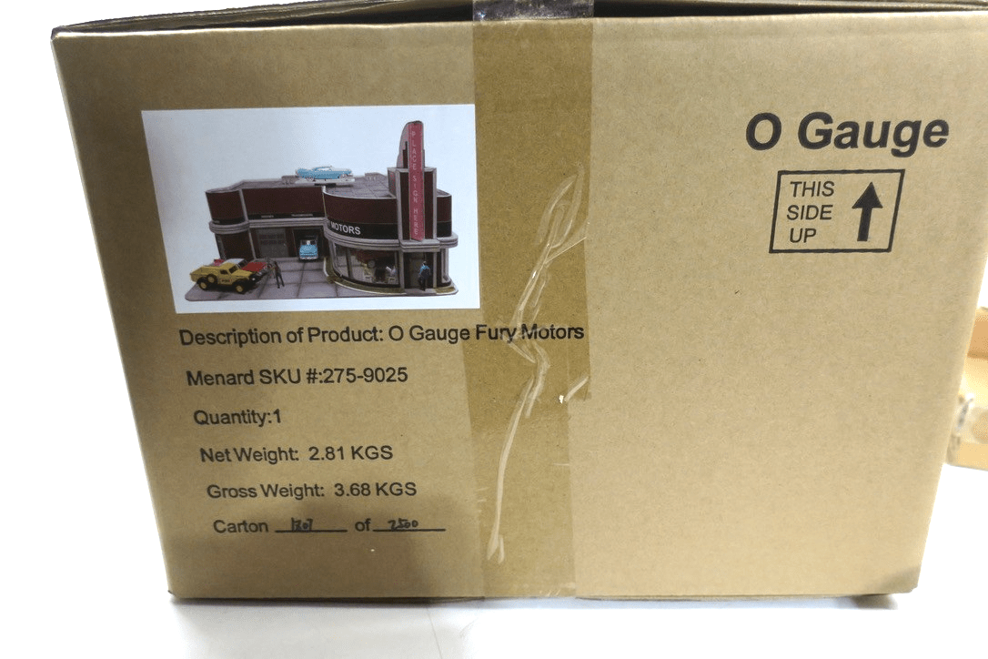 MENARDS FURY MOTORS CAR DEALERSHIP CITY BUILDING ACCESSORY O GAUGE O SCALE - WISE GUYS HOBBIES LLC