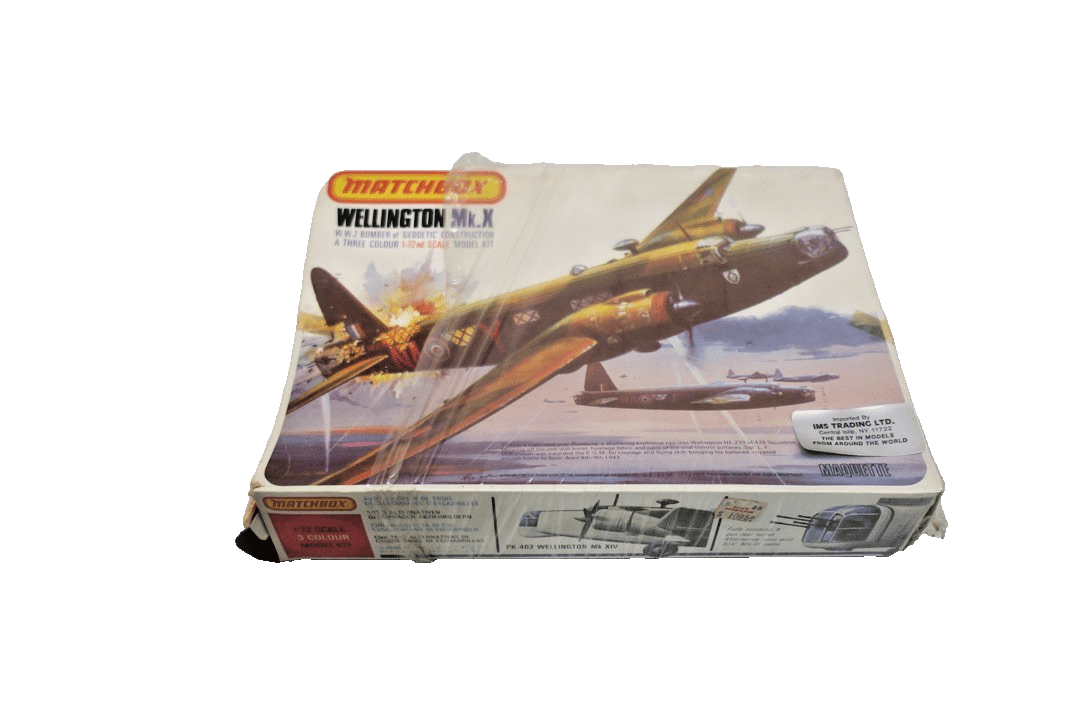 Vintage 1975 Matchbox Wellington MK.X 1/72 Scale Model Kit PK - 402 - WISE GUYS HOBBIES LLC