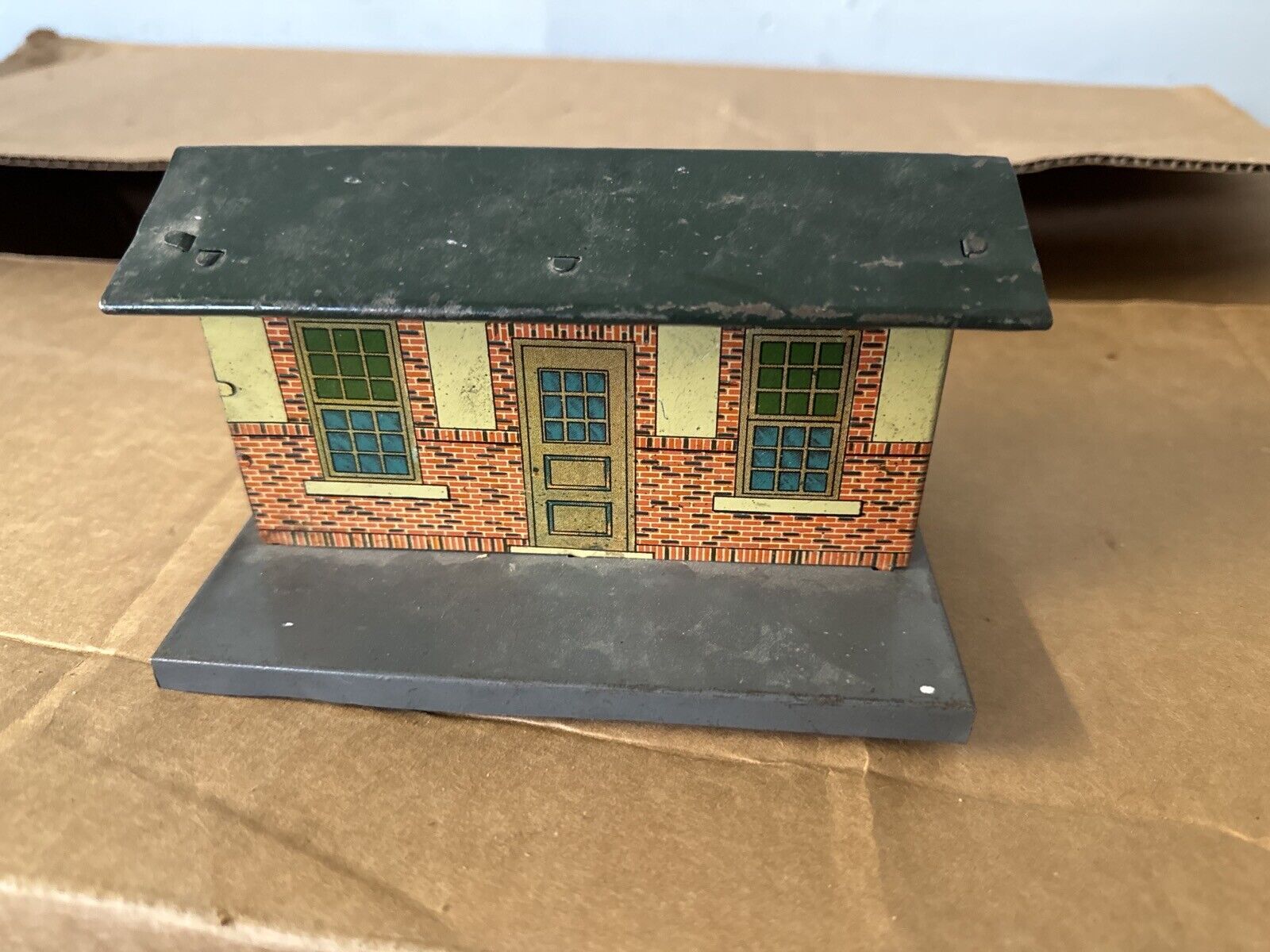 AMERICAN FLYER 90 TIN LITHO STATION HOUSE EARLY PREWAR - WISE GUYS HOBBIES LLC