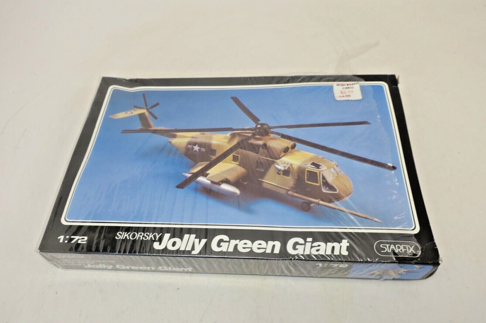 MODEL KIT 1/72 STARFIX SIKORSKY JOLLY GREEN GIANT 900/02 - WISE GUYS HOBBIES LLC
